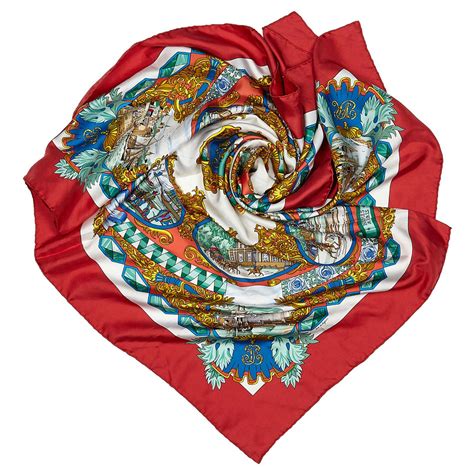 foulard hermes poignet|foulard hermes femme luxe occasion.